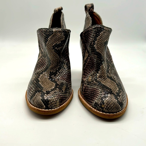 Jeffrey Campbell Python Snake Rosalee Pull On Block Heel Boot Ankle Bootie Shoe - Picture 2 of 16